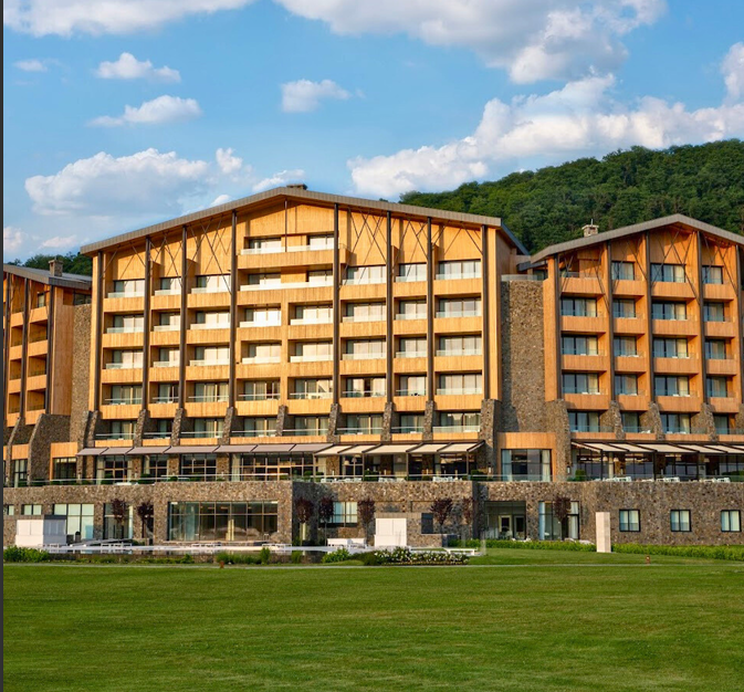 Qəbələ Chenot Hotel